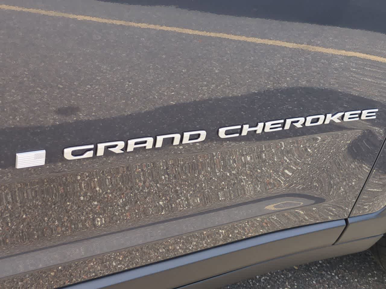 Thumbnail: 2026 Jeep Grand Cherokee - 13