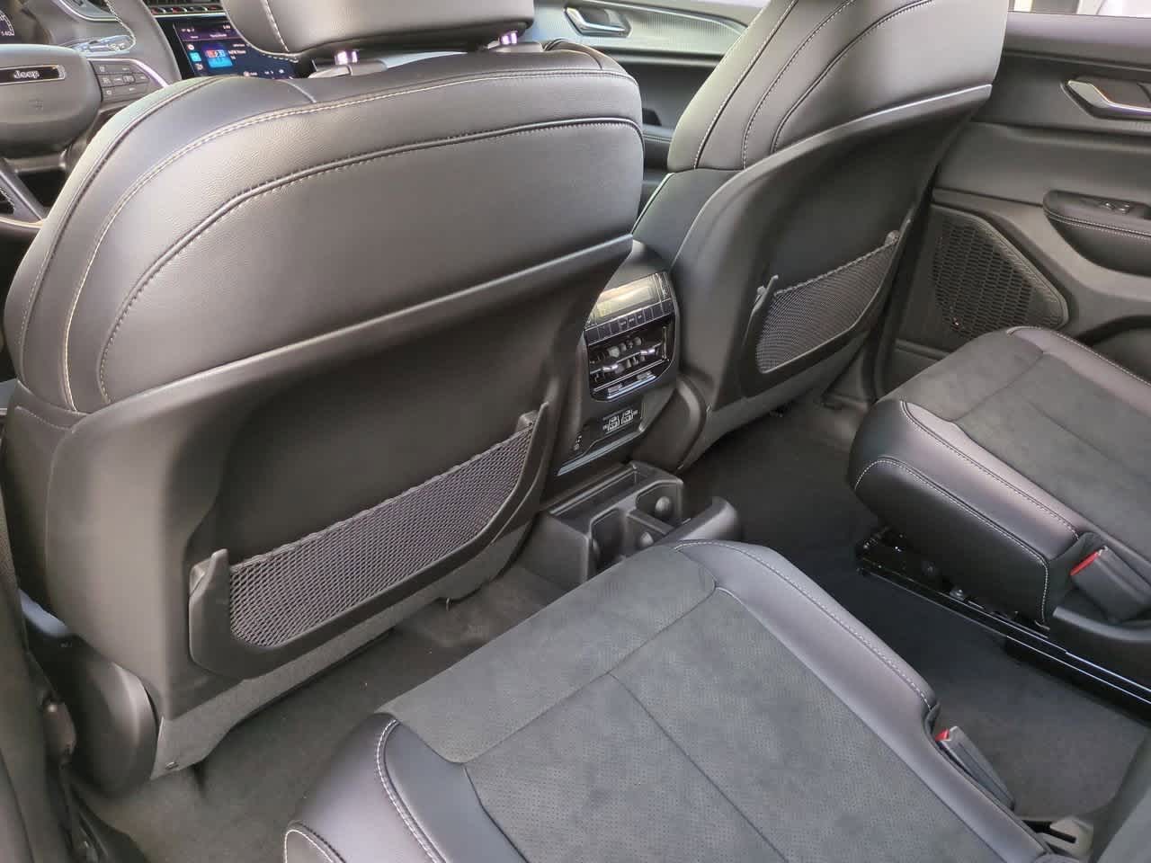 Thumbnail: 2025 Jeep Grand Cherokee L - 19