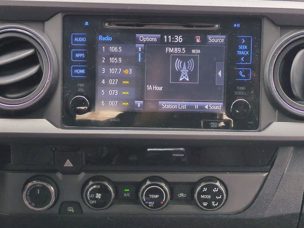 Thumbnail: 2017 Toyota Tacoma - 27