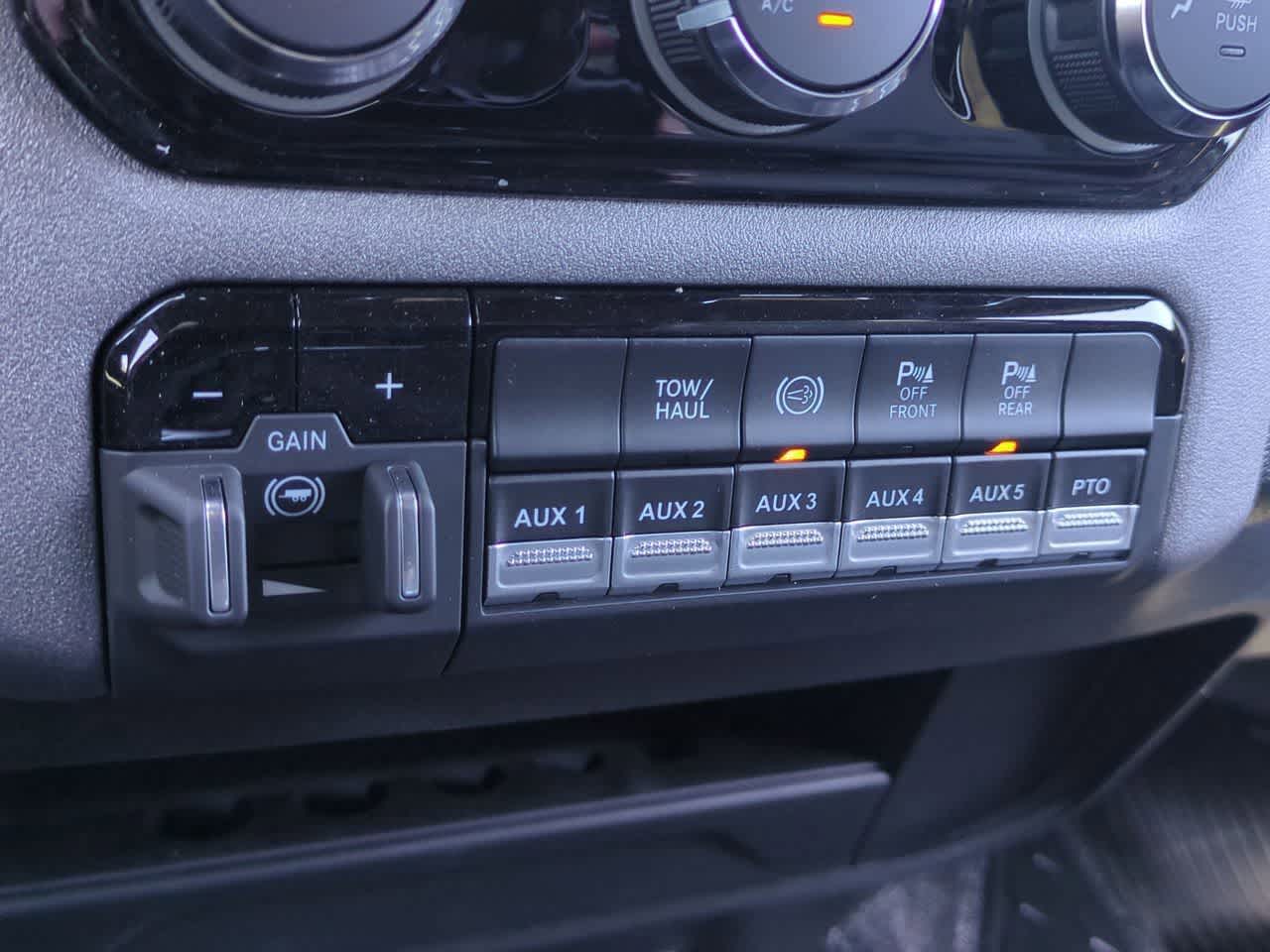 Thumbnail: 2026 RAM 5500 - 17