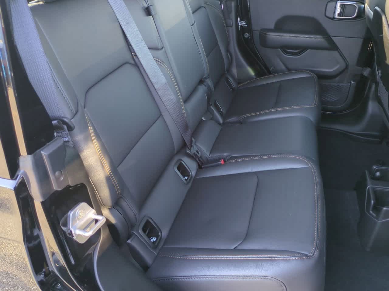 Thumbnail: 2025 Jeep Gladiator - 21