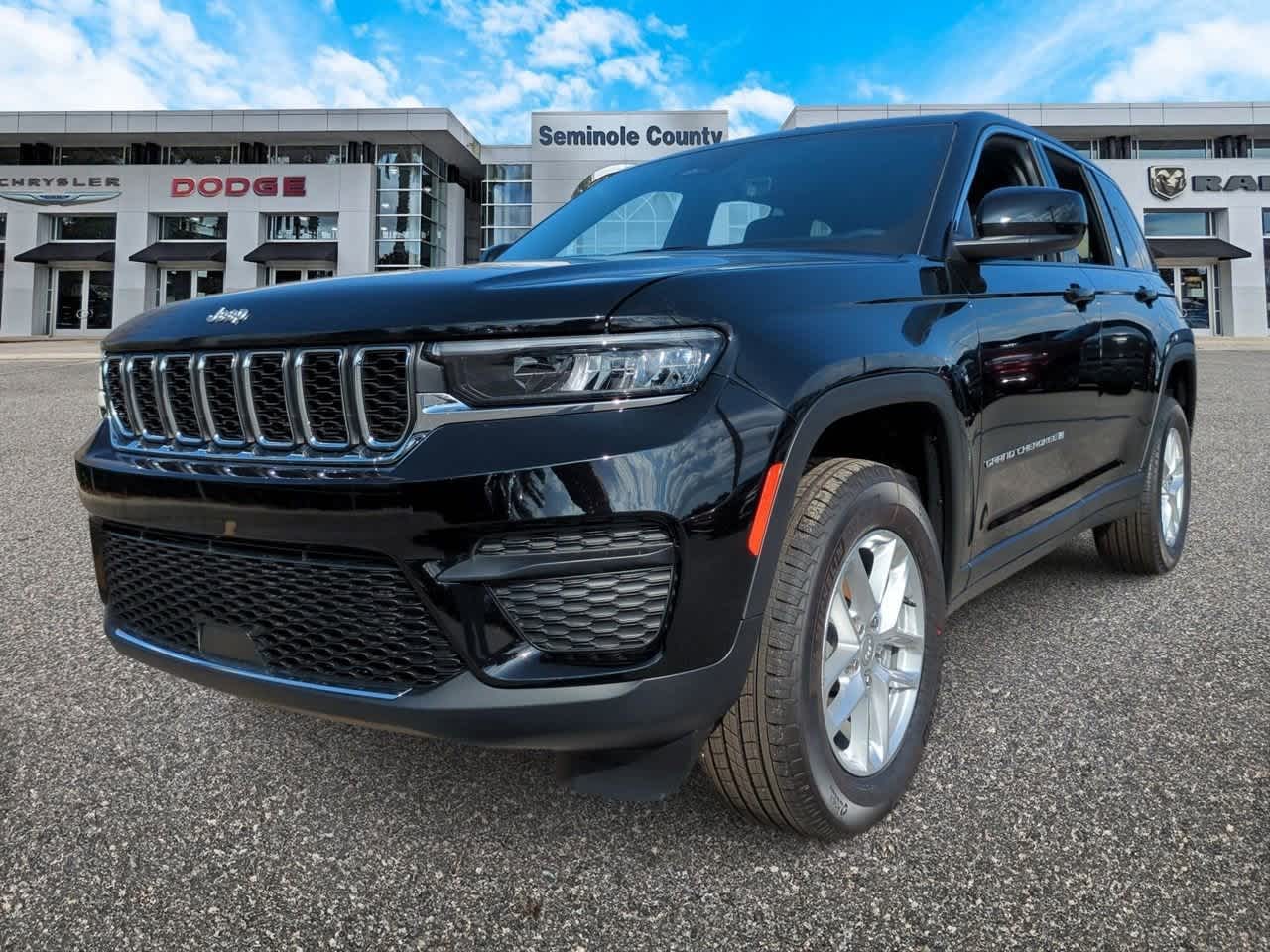 Thumbnail: 2025 Jeep Grand Cherokee - 4