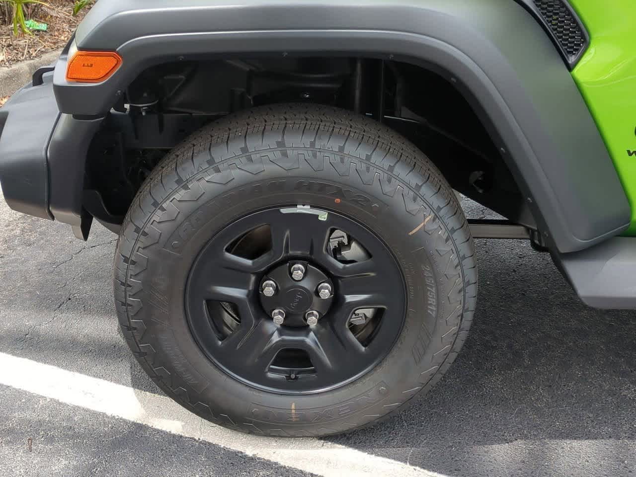 Thumbnail: 2025 Jeep Wrangler - 14