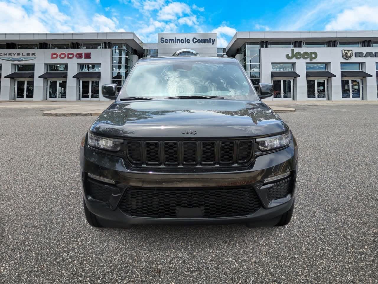 Thumbnail: 2025 Jeep Grand Cherokee - 3