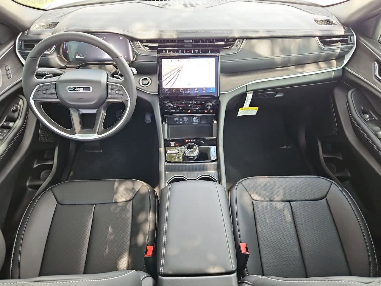 Thumbnail: 2025 Jeep Grand Cherokee - 15