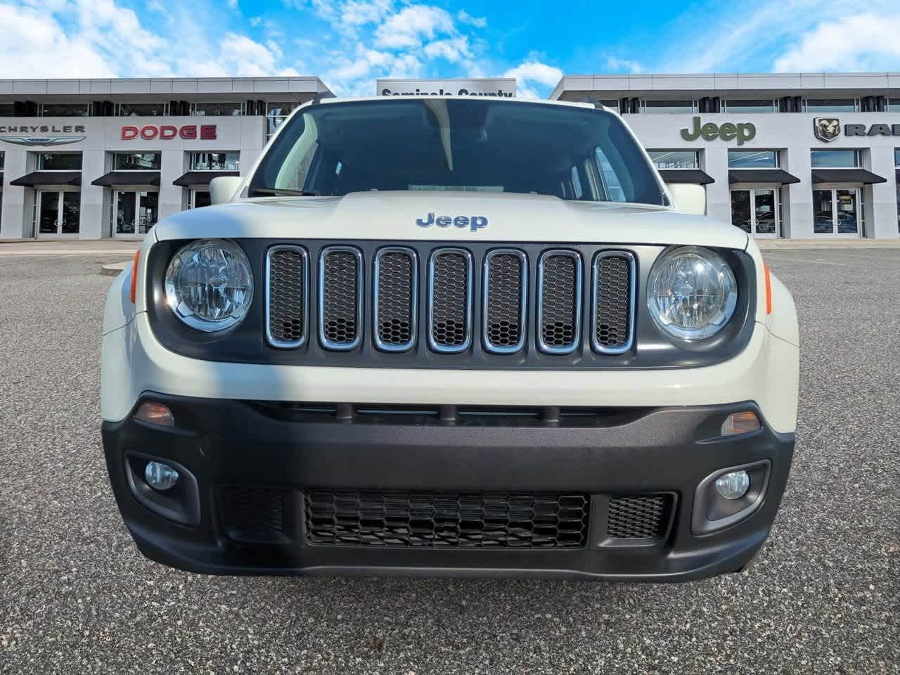 Thumbnail: 2018 Jeep Renegade - 3