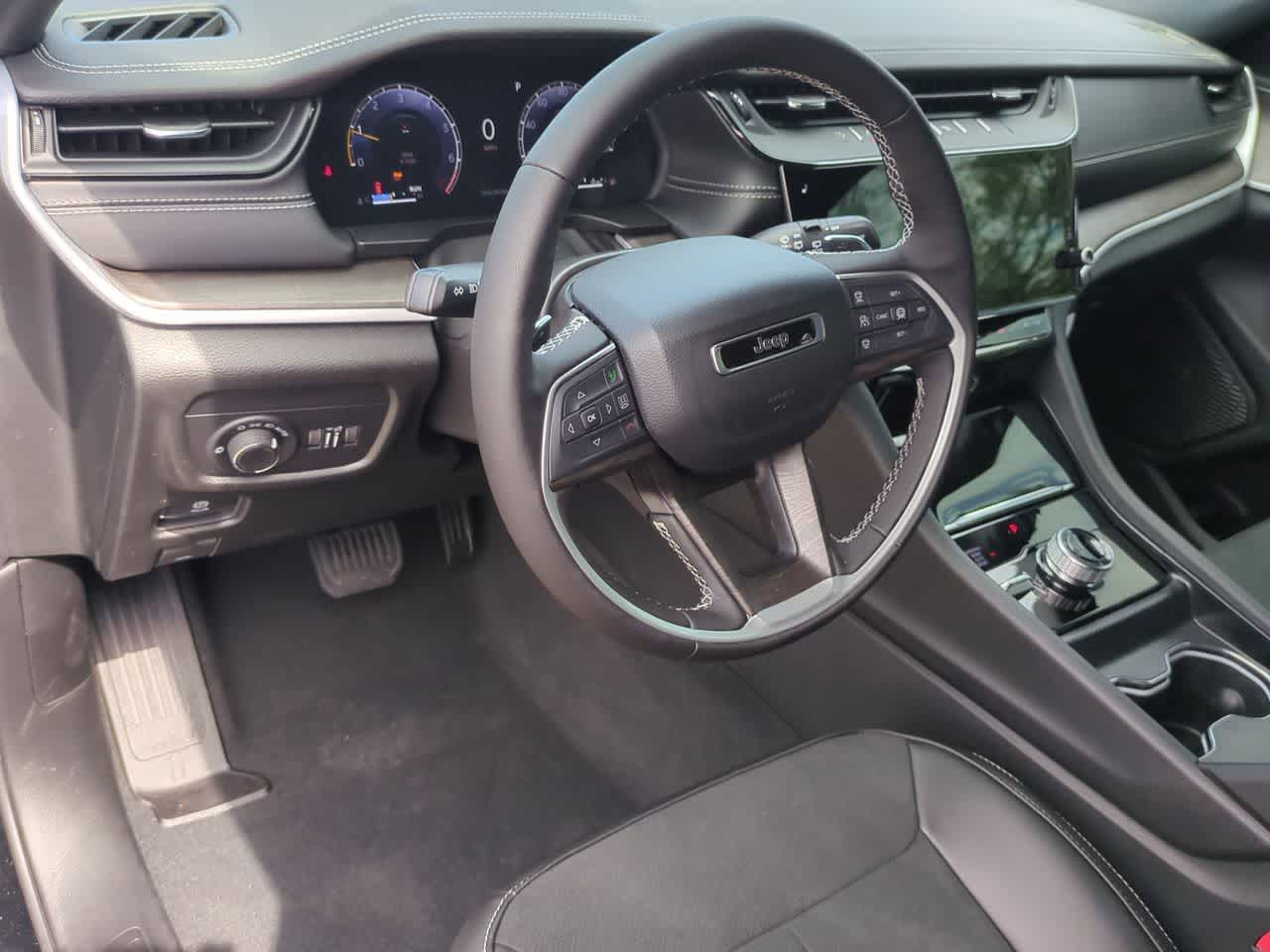Thumbnail: 2026 Jeep Grand Cherokee - 10