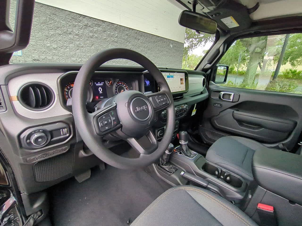 Thumbnail: 2025 Jeep Wrangler - 10