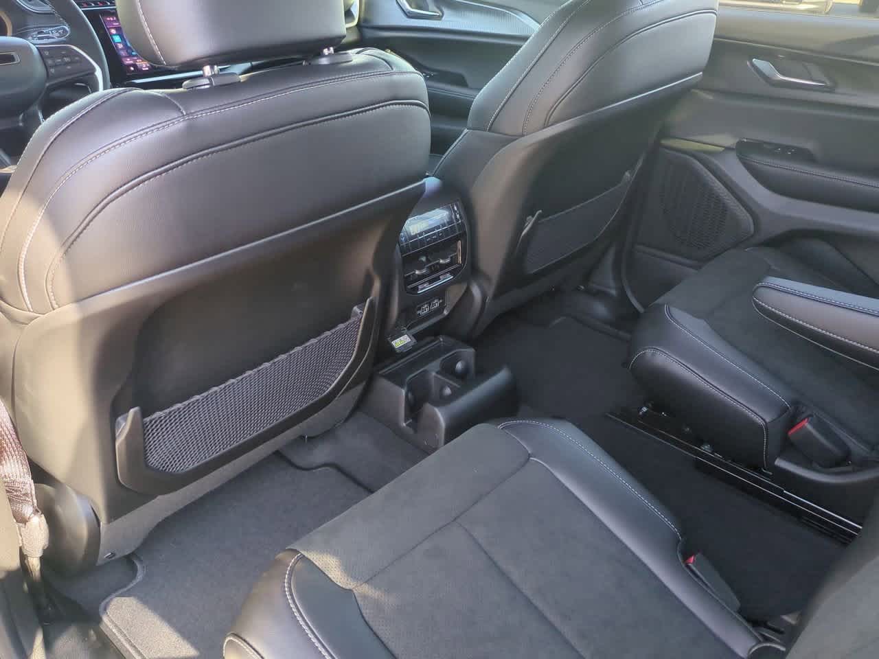 Thumbnail: 2025 Jeep Grand Cherokee L - 19