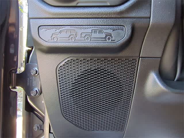 Thumbnail: 2025 Jeep Wrangler - 30