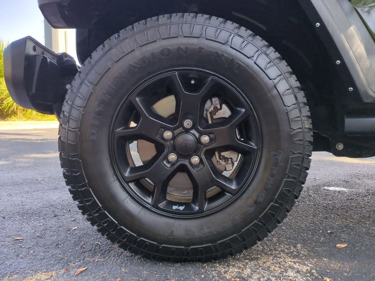 Thumbnail: 2022 Jeep Wrangler - 14