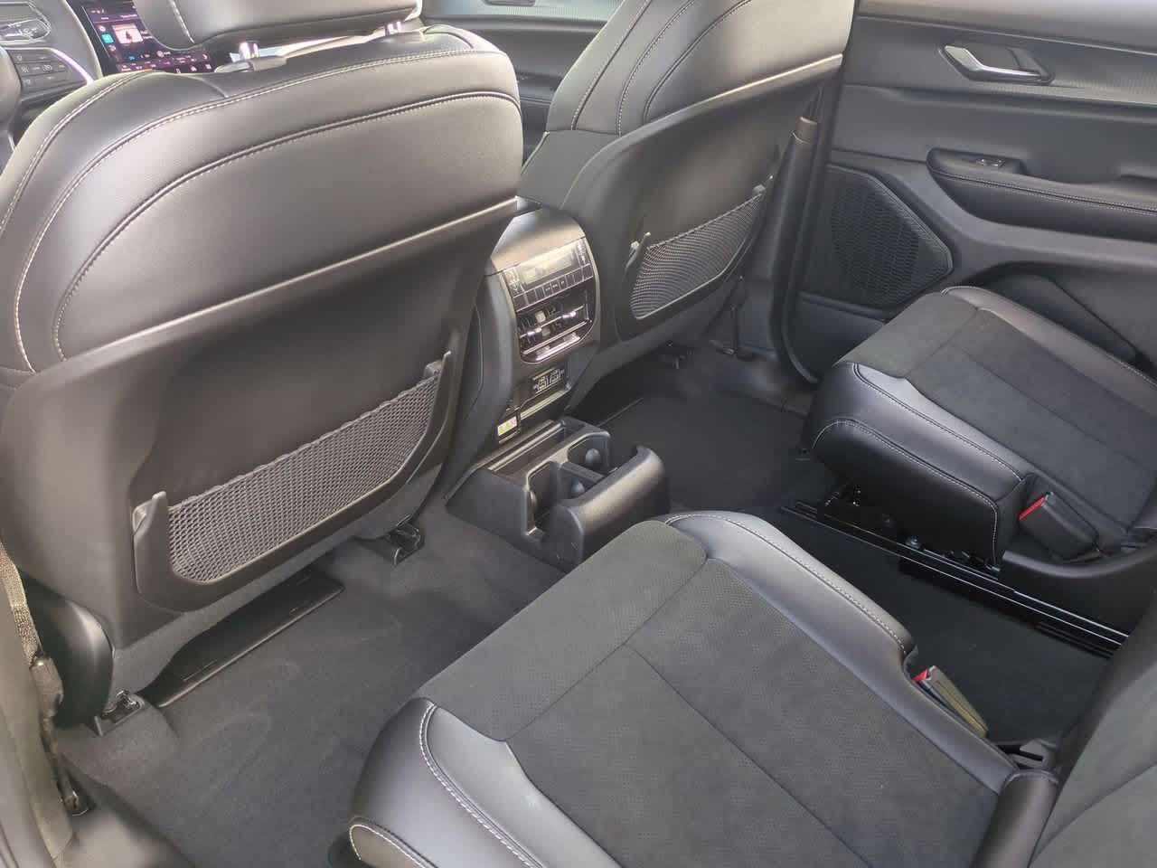 Thumbnail: 2025 Jeep Grand Cherokee L - 19