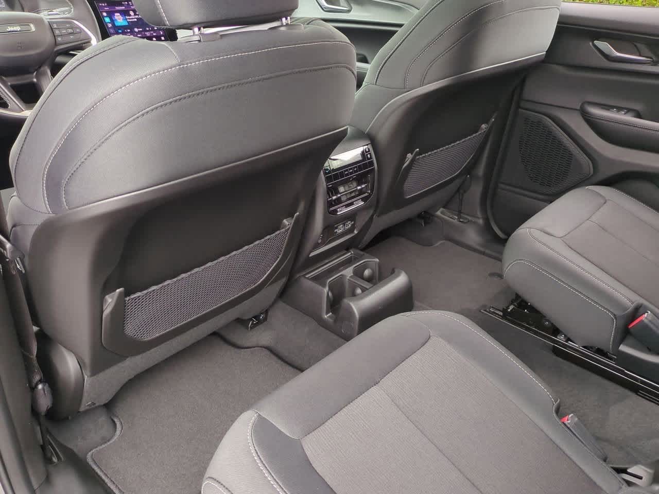 Thumbnail: 2025 Jeep Grand Cherokee L - 19