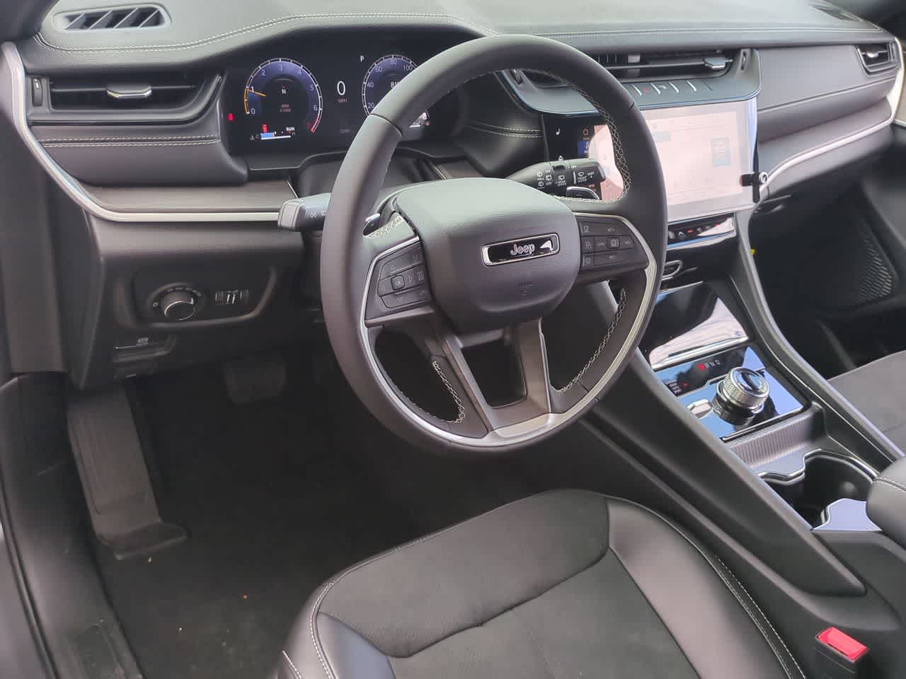 Thumbnail: 2026 Jeep Grand Cherokee - 10
