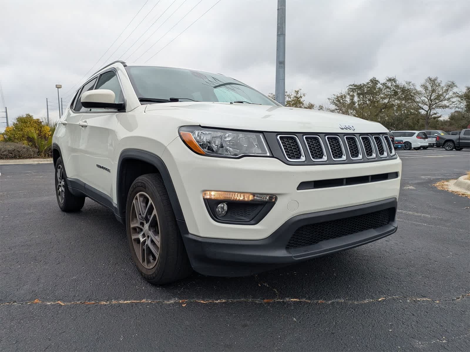 Thumbnail: 2017 Jeep Compass - 3