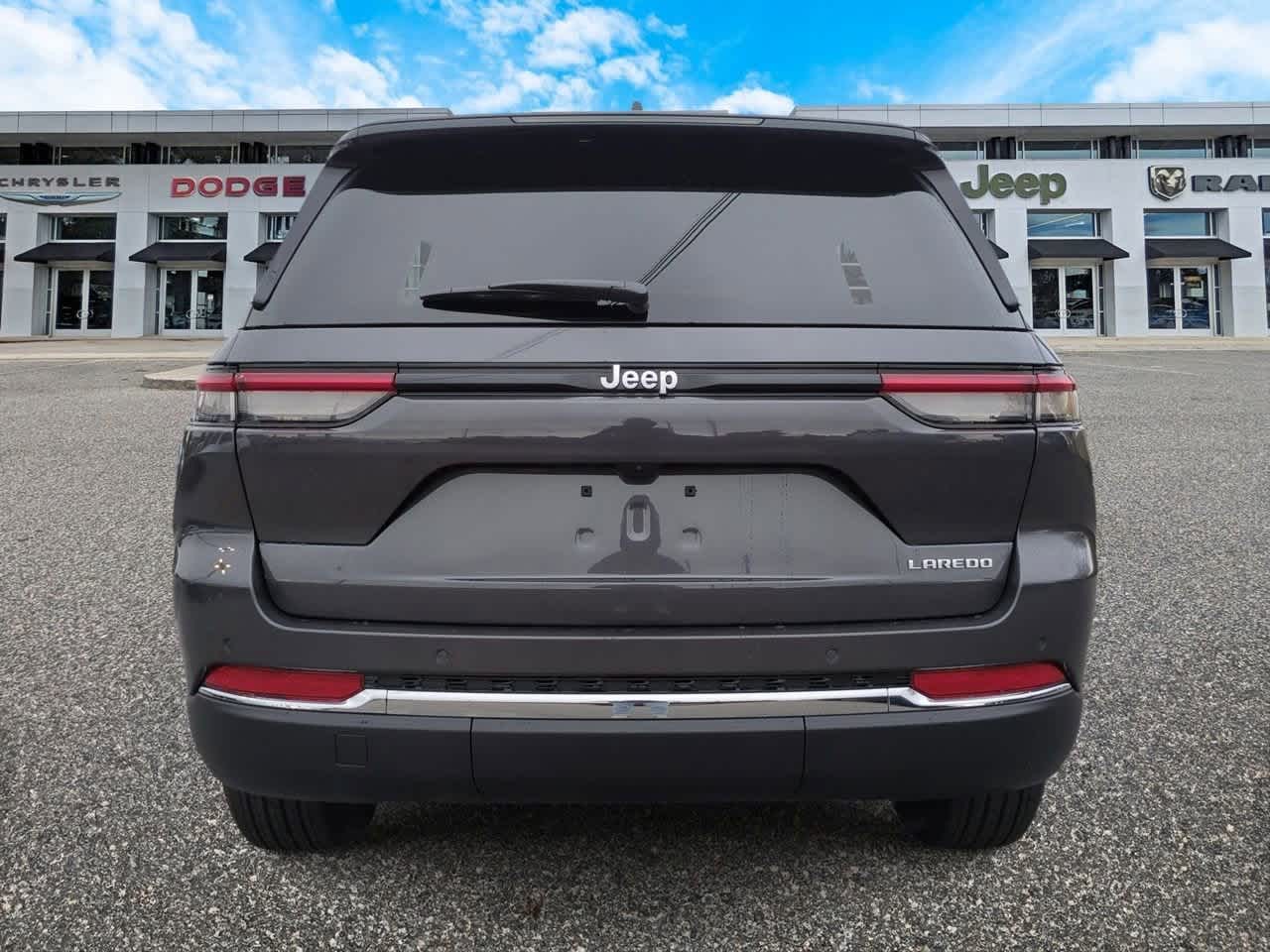 Thumbnail: 2025 Jeep Grand Cherokee - 7