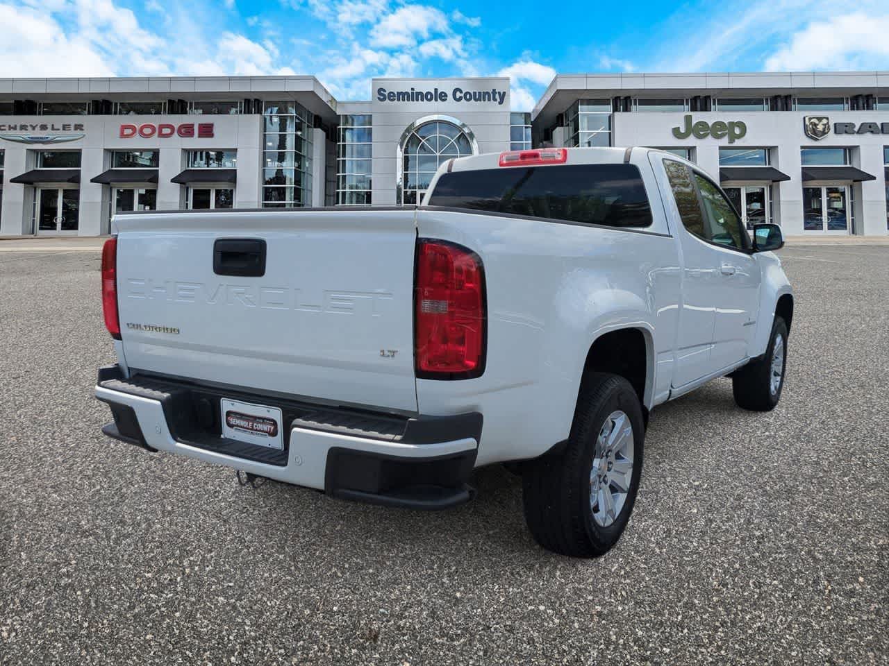 Thumbnail: 2022 Chevrolet Colorado - 8