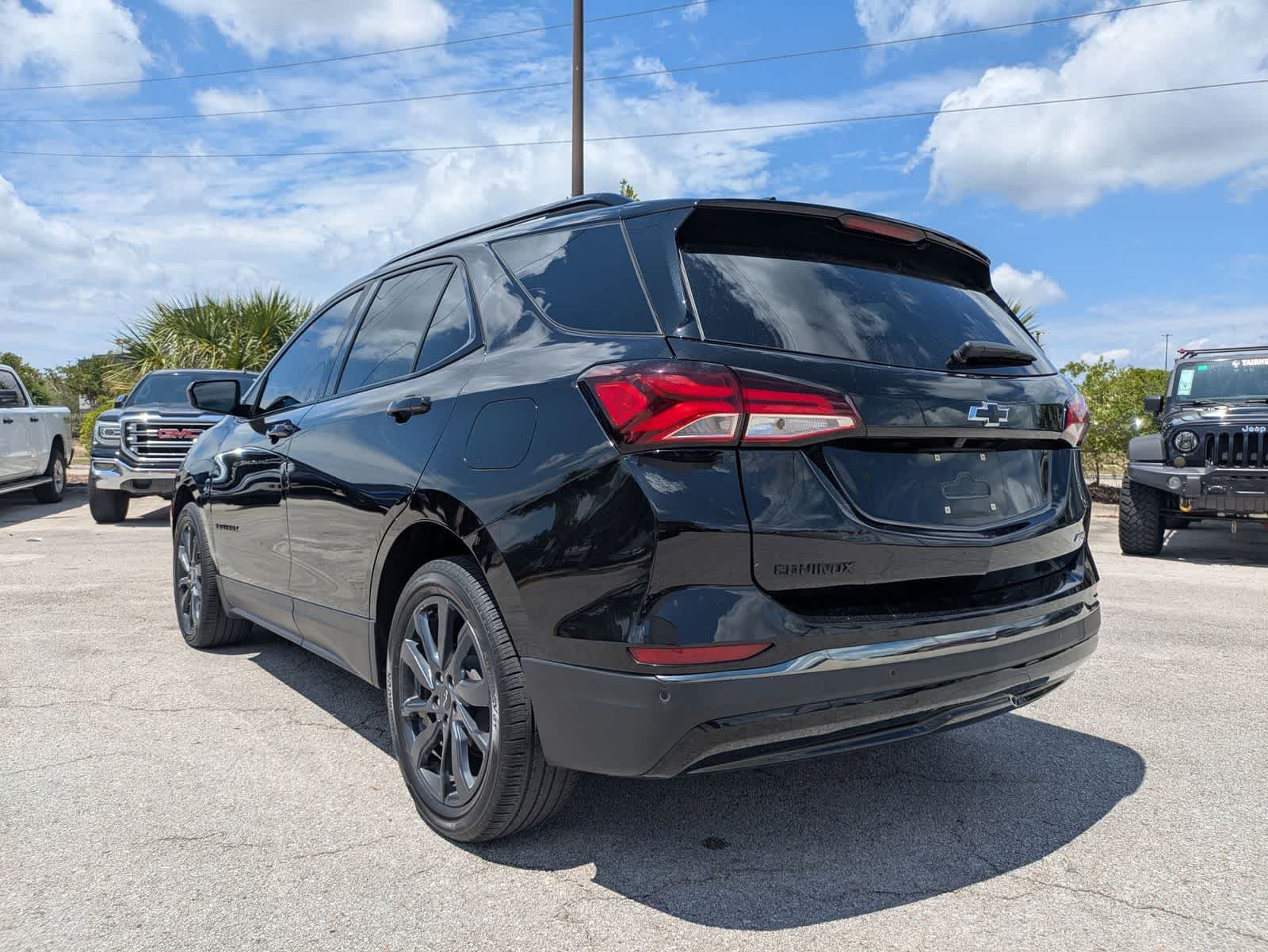 Thumbnail: 2023 Chevrolet Equinox - 6