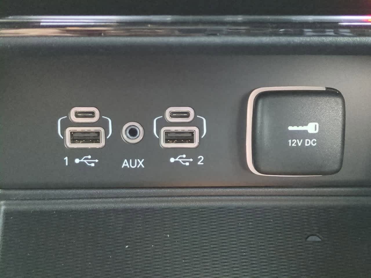 Thumbnail: 2025 Jeep Grand Cherokee - 32