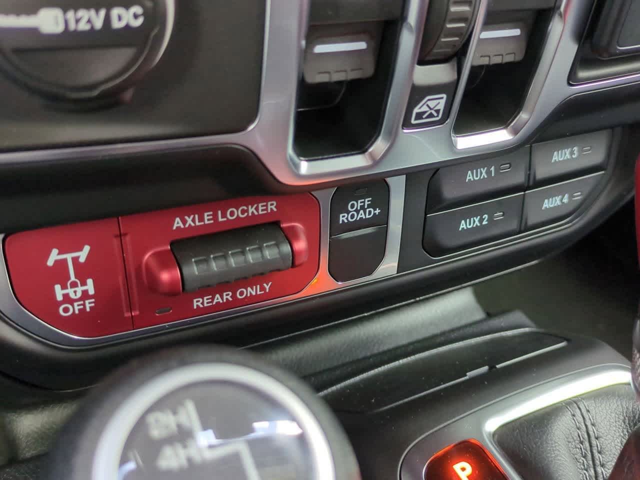 Thumbnail: 2025 Jeep Wrangler - 18