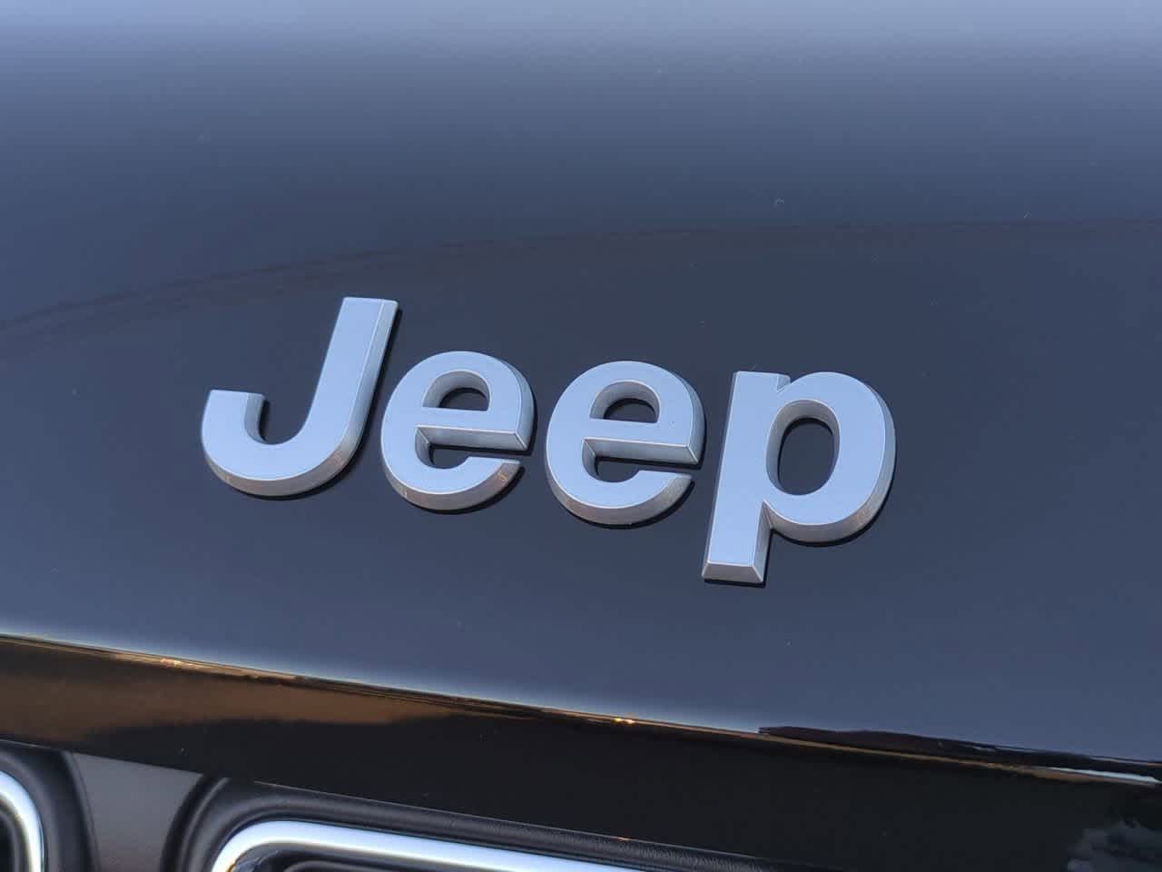 Thumbnail: 2025 Jeep Grand Cherokee L - 12