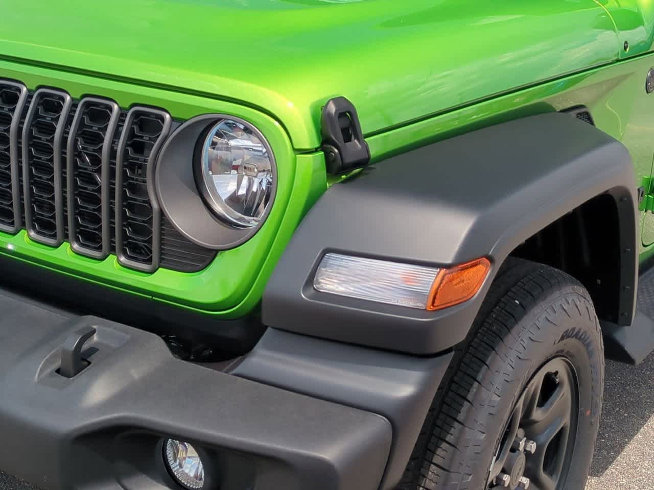 Thumbnail: 2025 Jeep Wrangler - 11