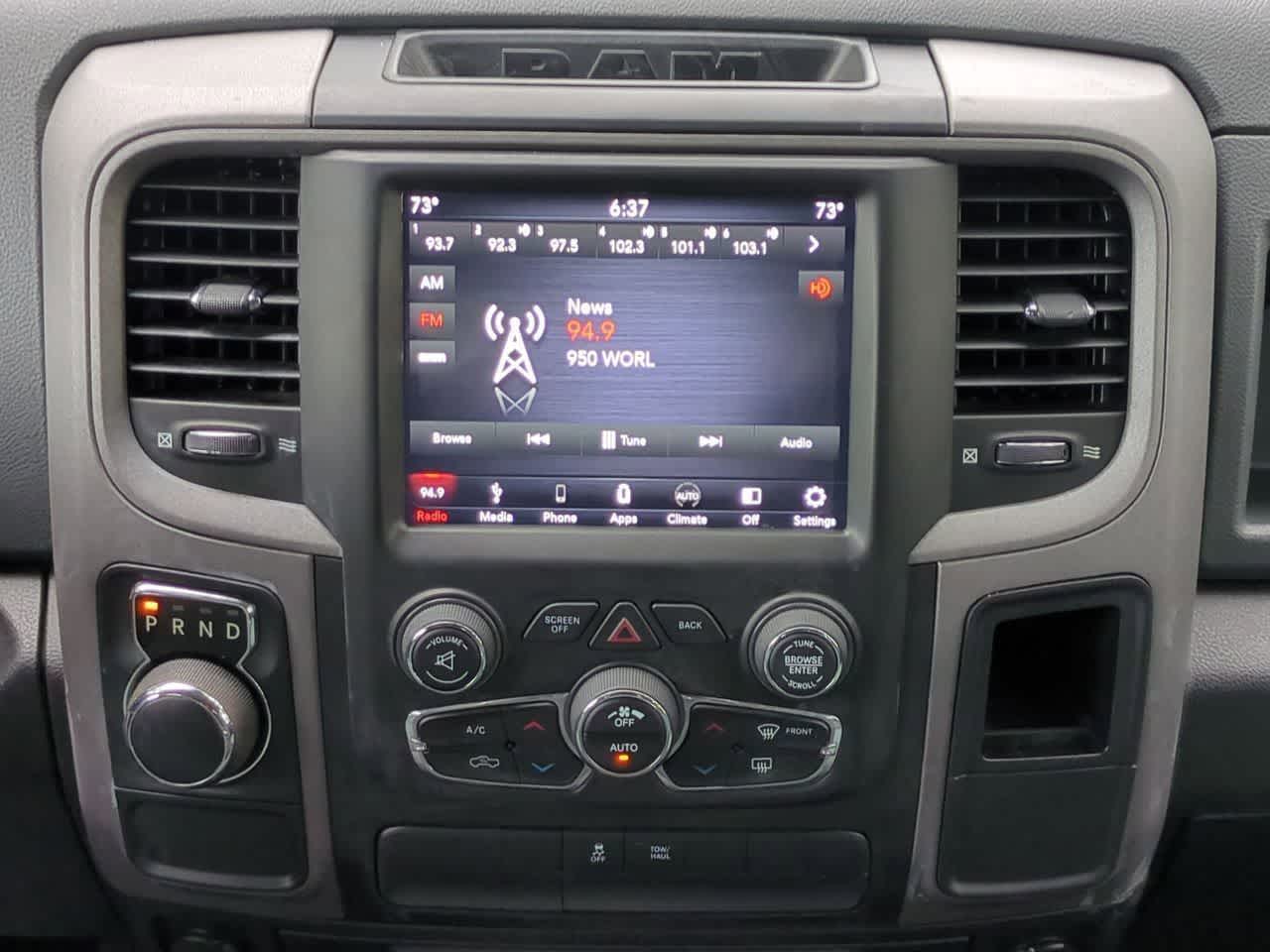 Thumbnail: 2019 RAM 1500 Classic - 27