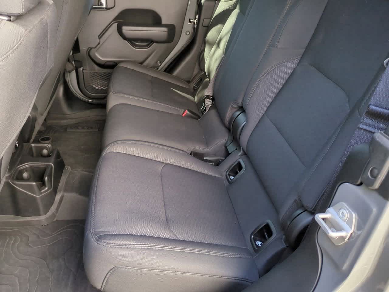 Thumbnail: 2023 Jeep Gladiator - 20