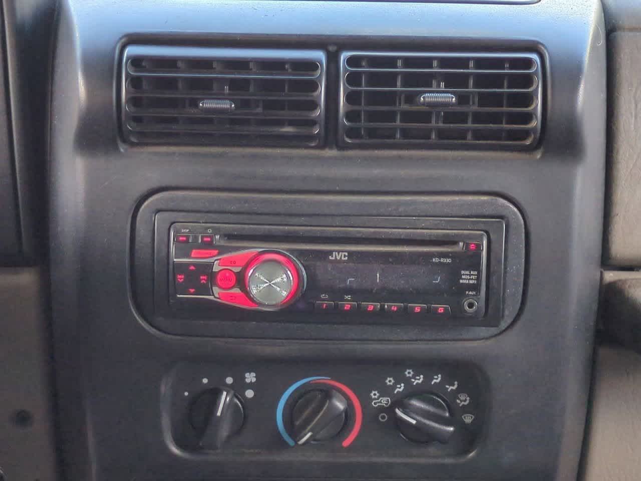 Thumbnail: 2004 Jeep Wrangler - 26