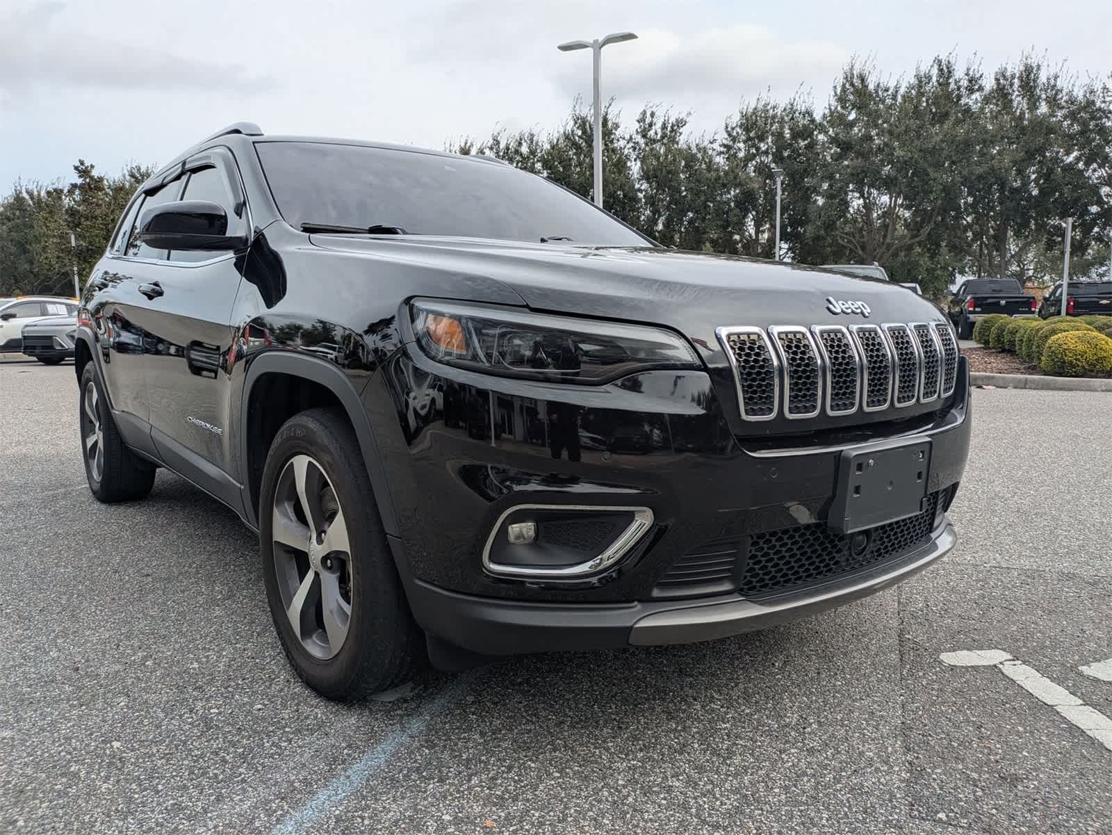 Thumbnail: 2021 Jeep Cherokee - 3