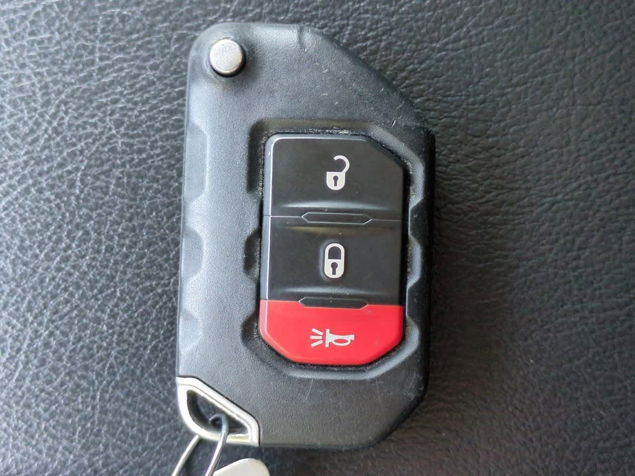 Thumbnail: 2022 Jeep Wrangler - 36