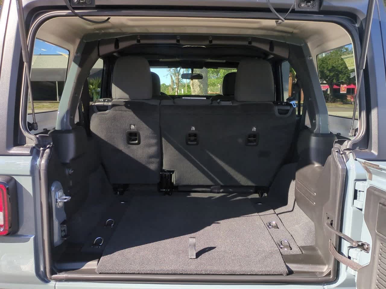 Thumbnail: 2025 Jeep Wrangler - 34