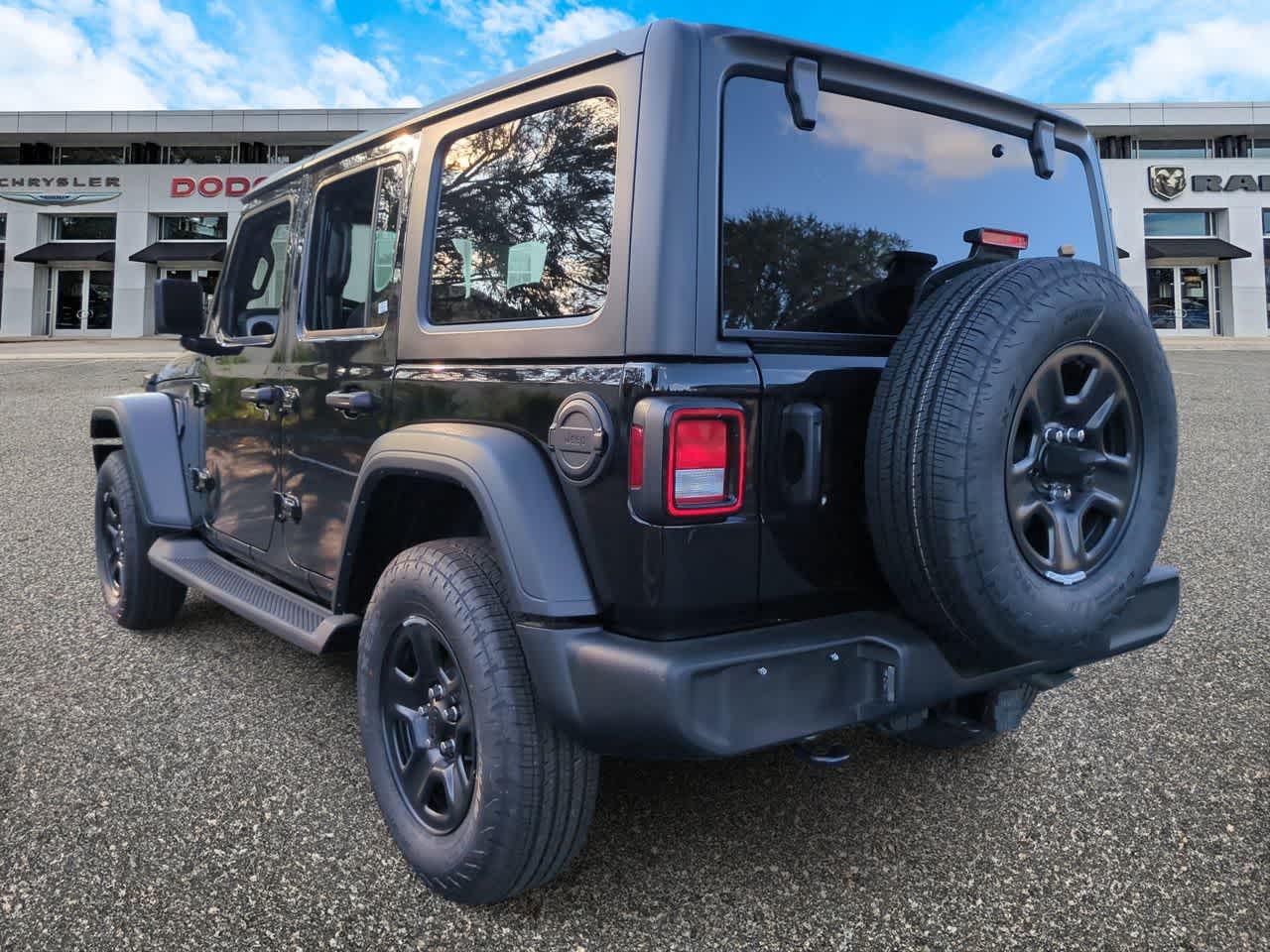 Thumbnail: 2026 Jeep Wrangler - 6