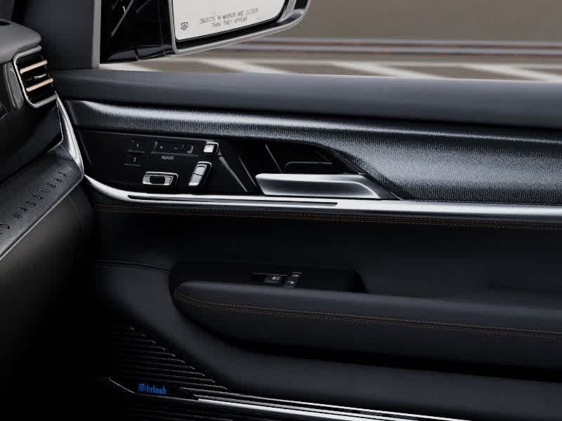 Thumbnail: 2026 Jeep Grand Wagoneer L - 25