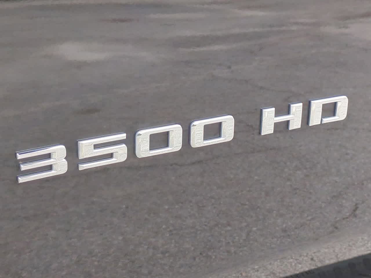 Thumbnail: 2024 Chevrolet Silverado 3500 - 13