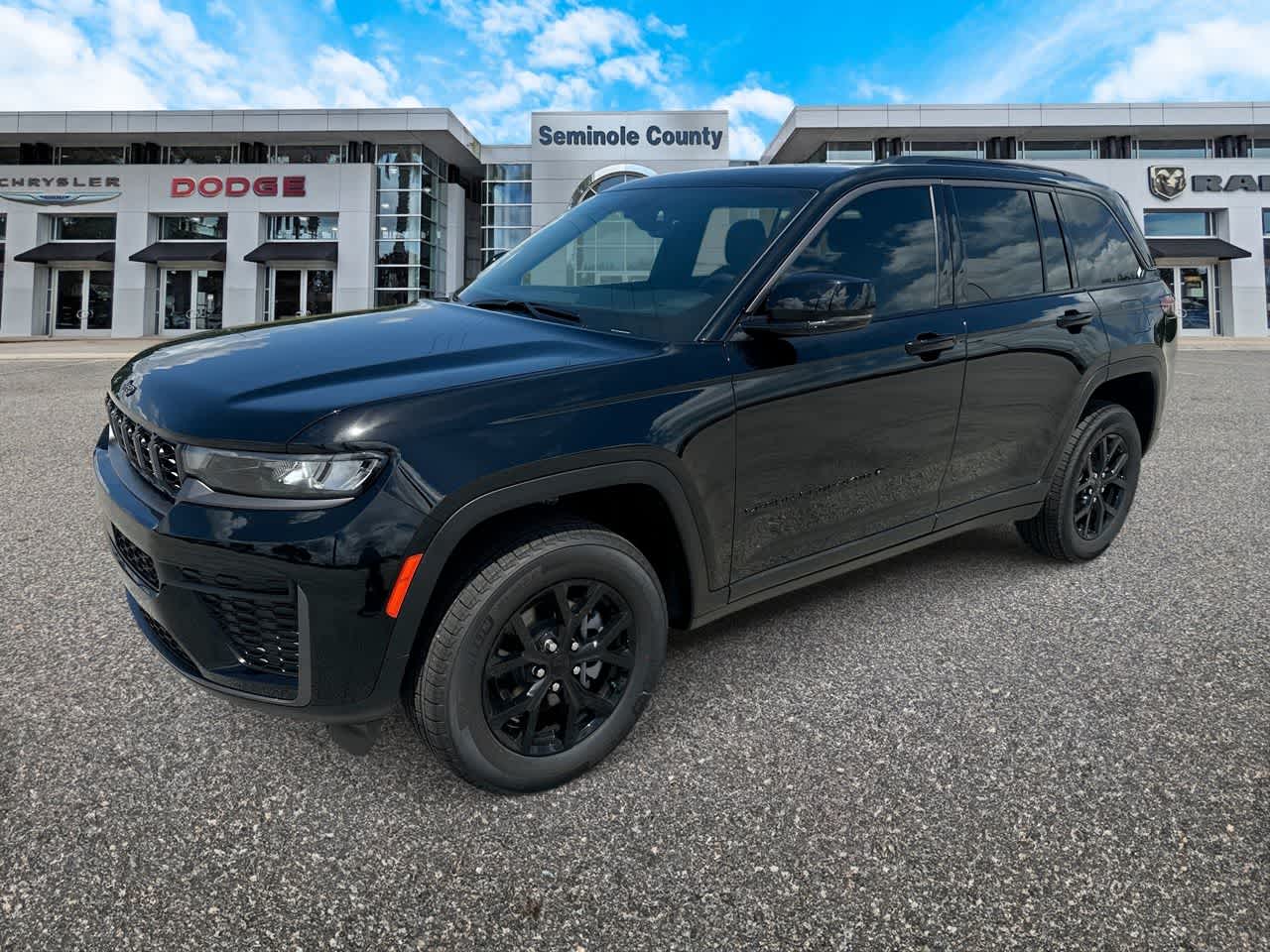 Thumbnail: 2026 Jeep Grand Cherokee - 3