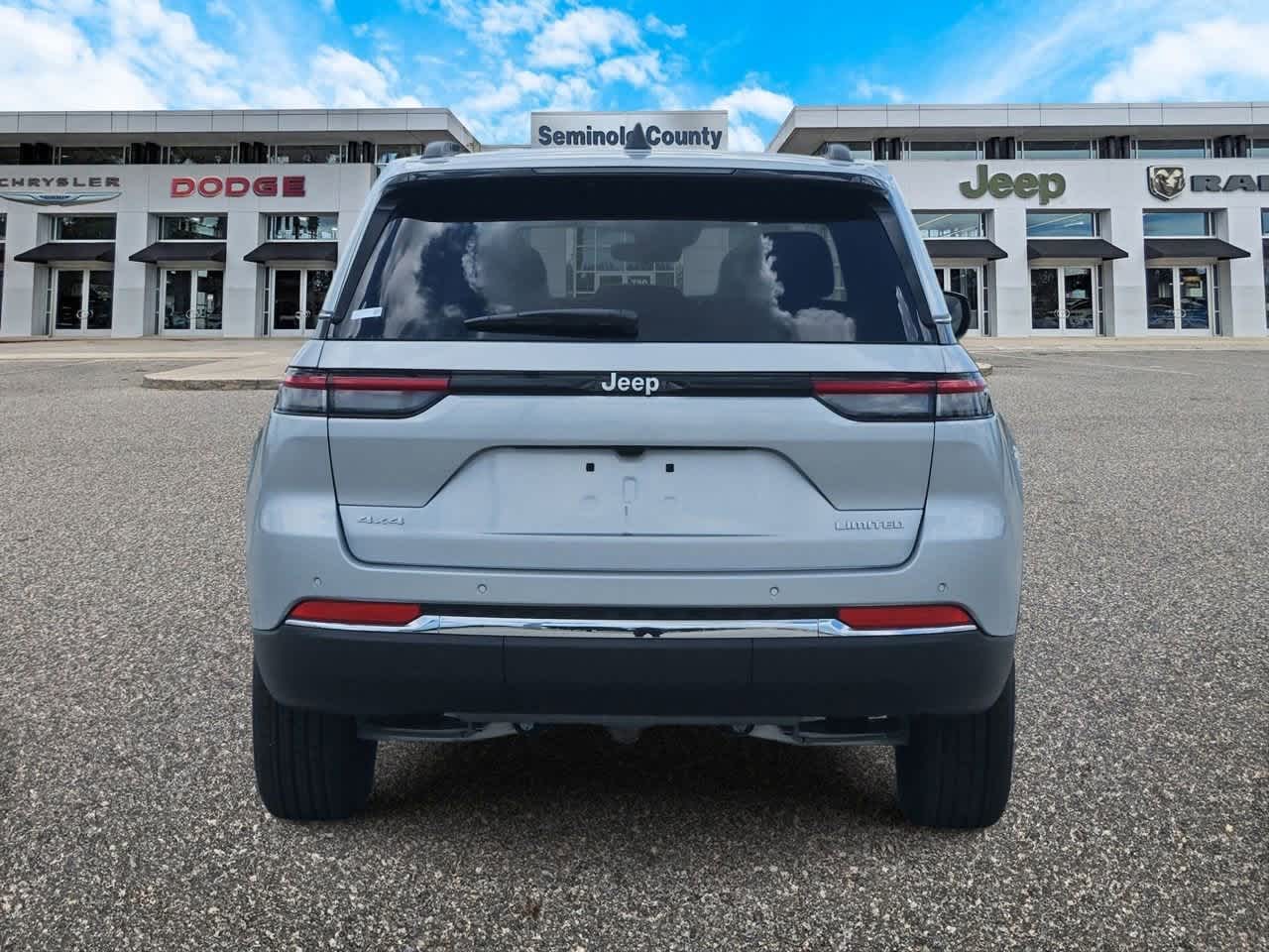 Thumbnail: 2025 Jeep Grand Cherokee - 7