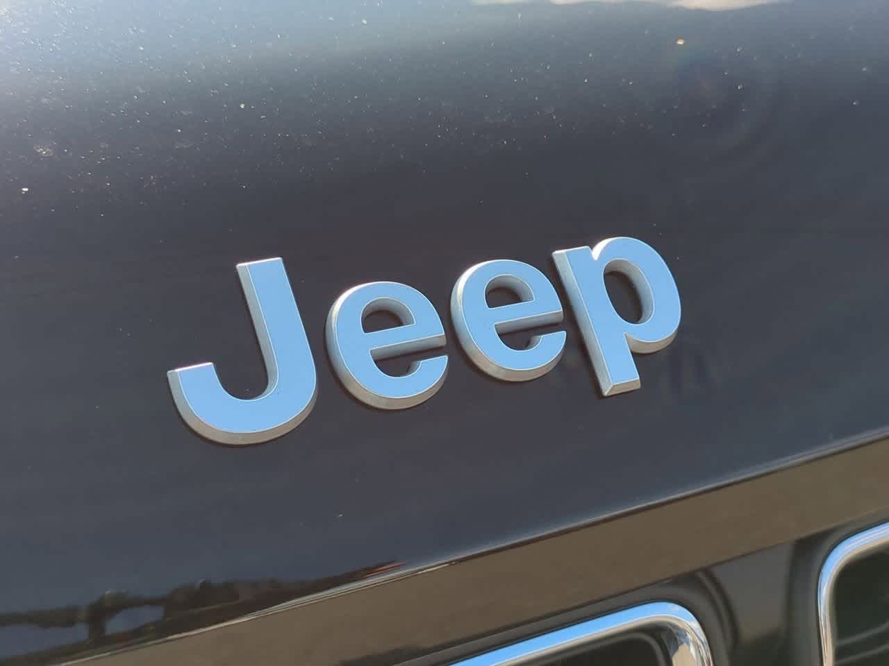 Thumbnail: 2025 Jeep Grand Cherokee - 12