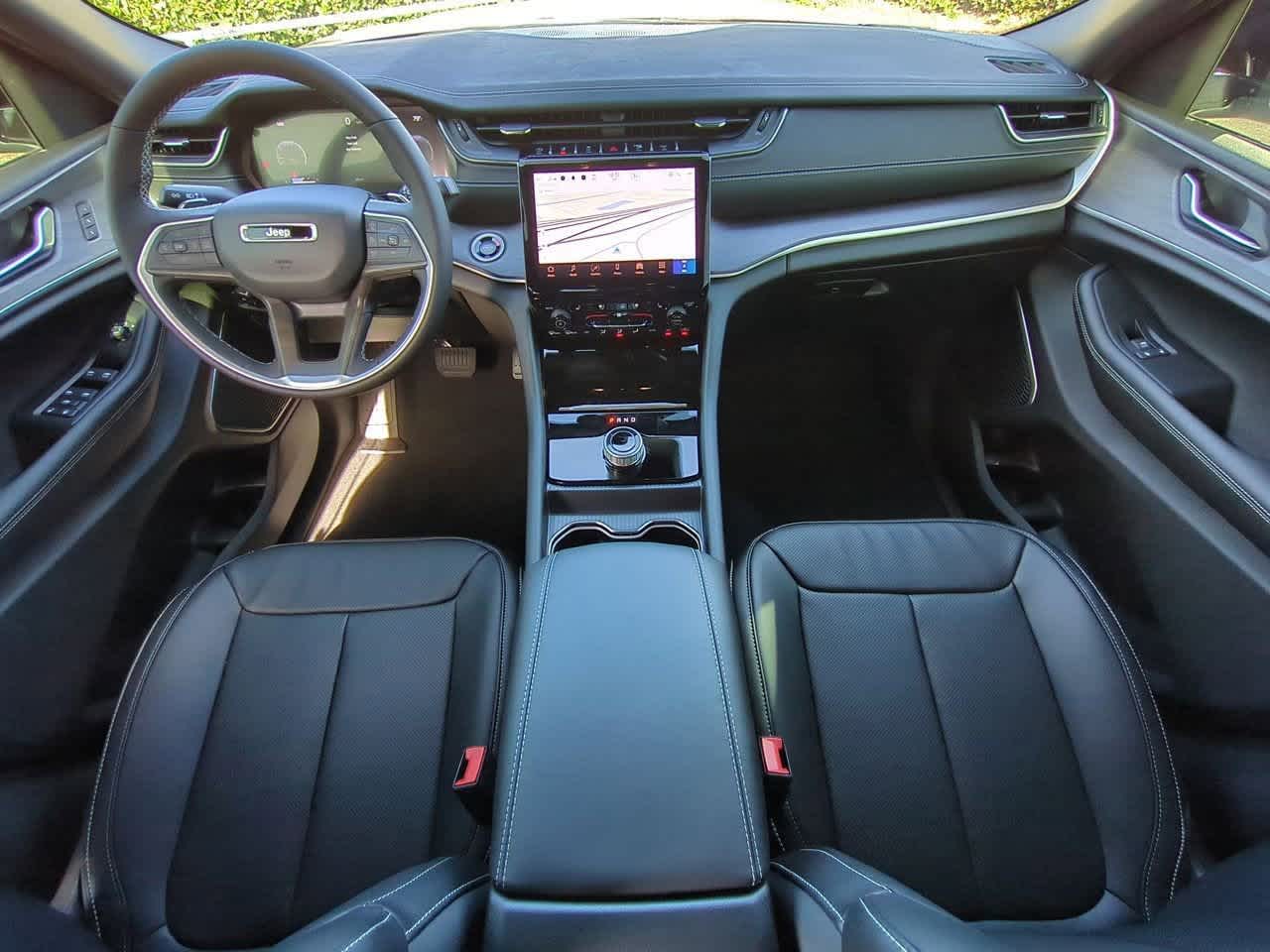 Thumbnail: 2025 Jeep Grand Cherokee - 14