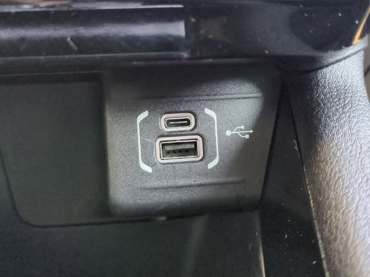 Thumbnail: 2022 Jeep Compass - 32