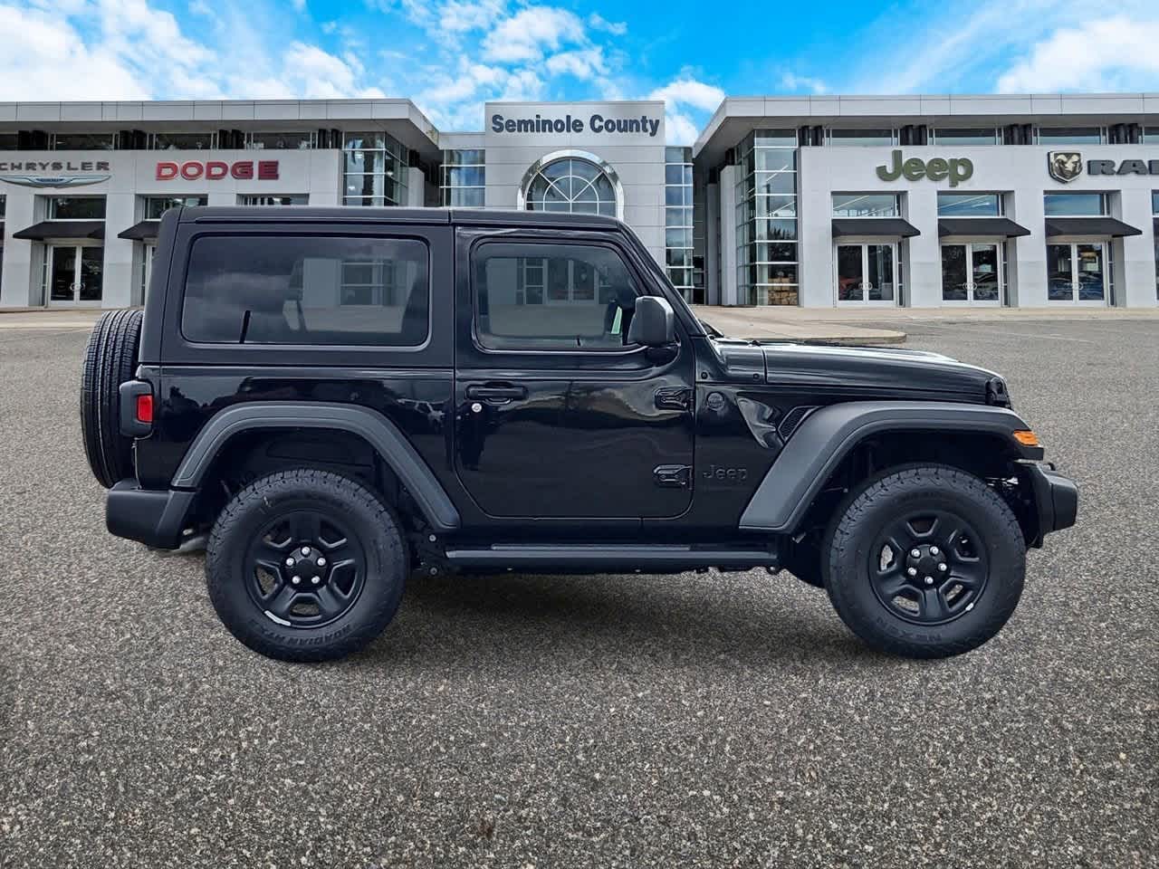 Thumbnail: 2025 Jeep Wrangler - 9