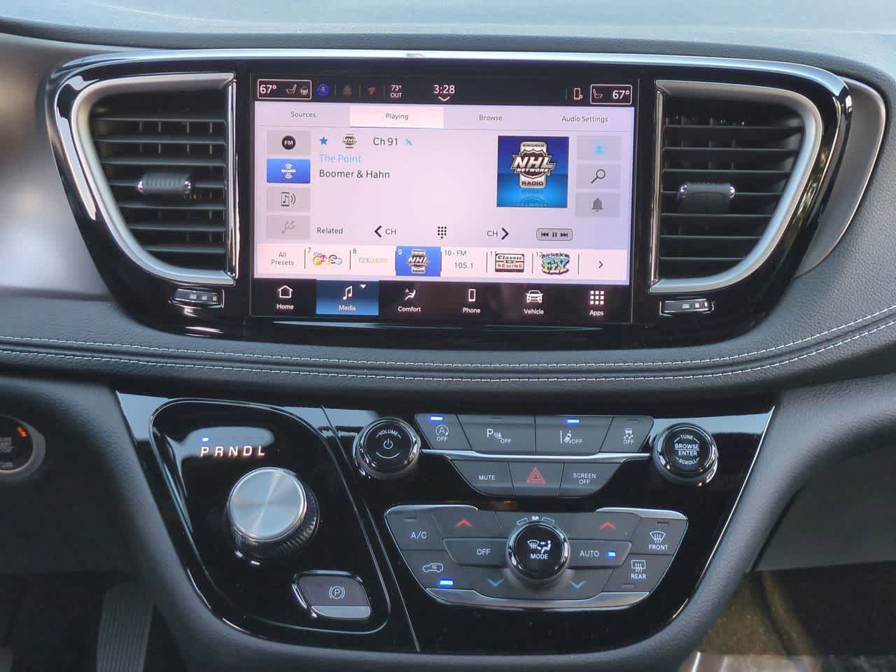 Thumbnail: 2026 Chrysler Pacifica - 29