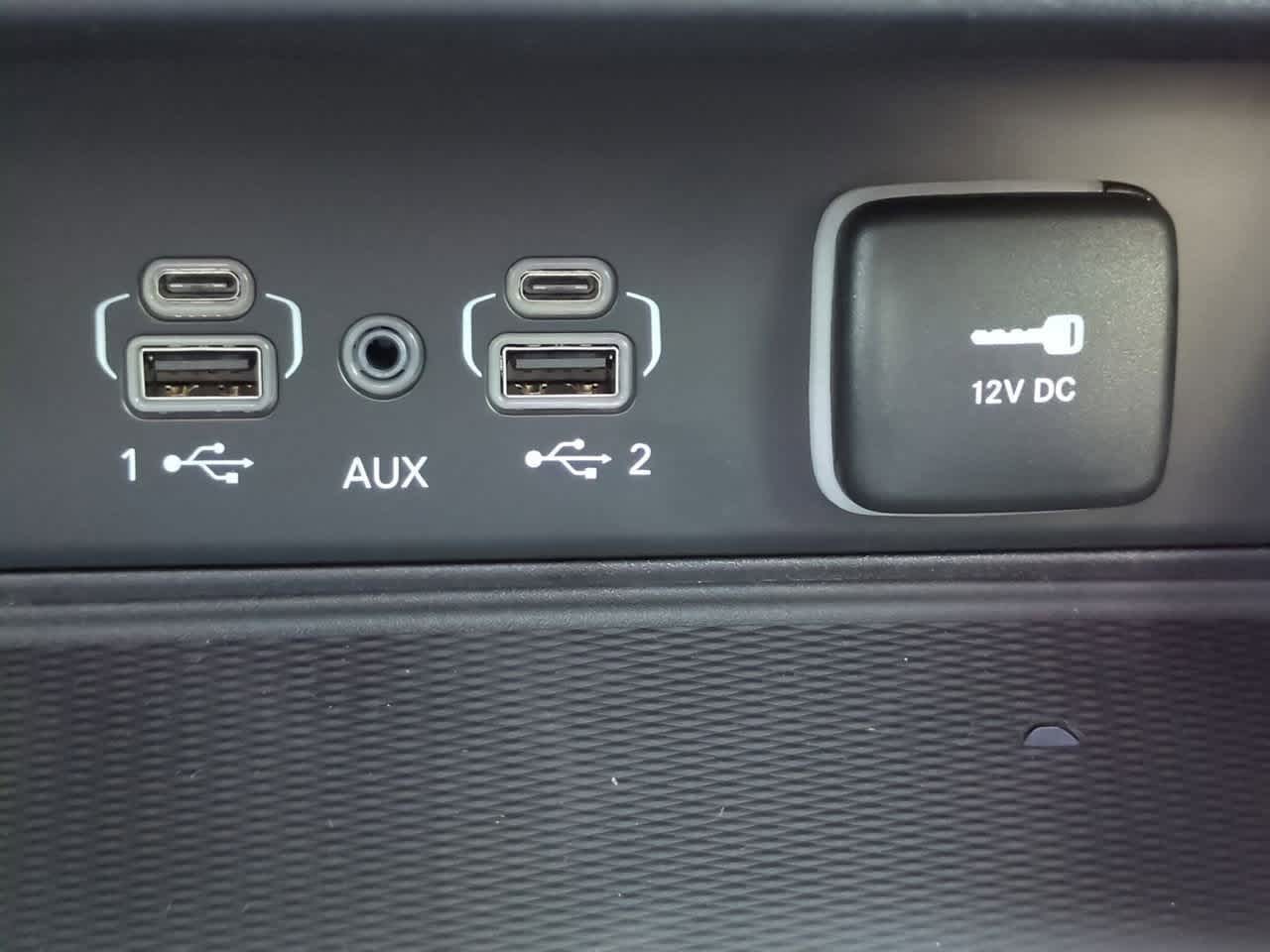 Thumbnail: 2025 Jeep Grand Cherokee - 32