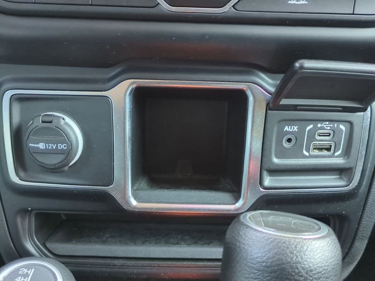 Thumbnail: 2022 Jeep Gladiator - 31