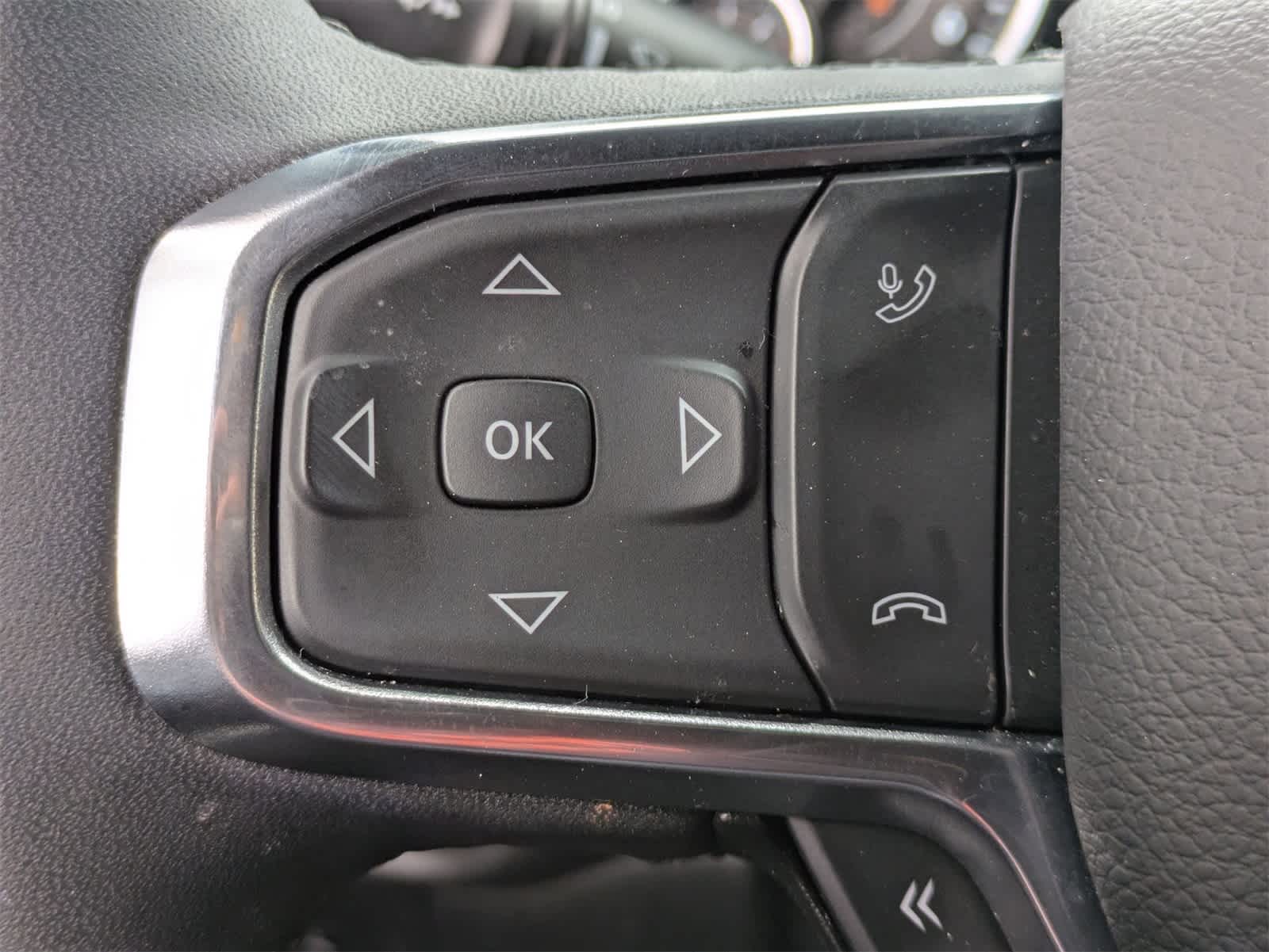 Thumbnail: 2025 RAM 1500 - 8