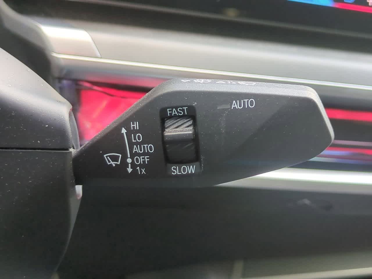 Thumbnail: 2023 BMW 7 Series - 27