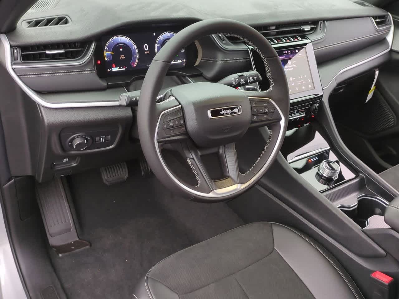 Thumbnail: 2025 Jeep Grand Cherokee L - 10