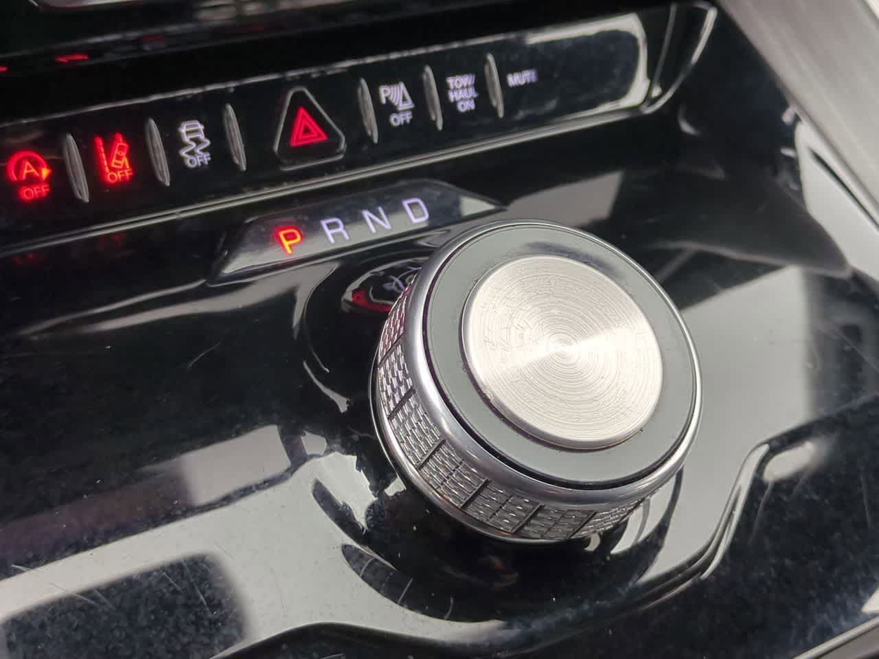 Thumbnail: 2024 Jeep Wagoneer - 33