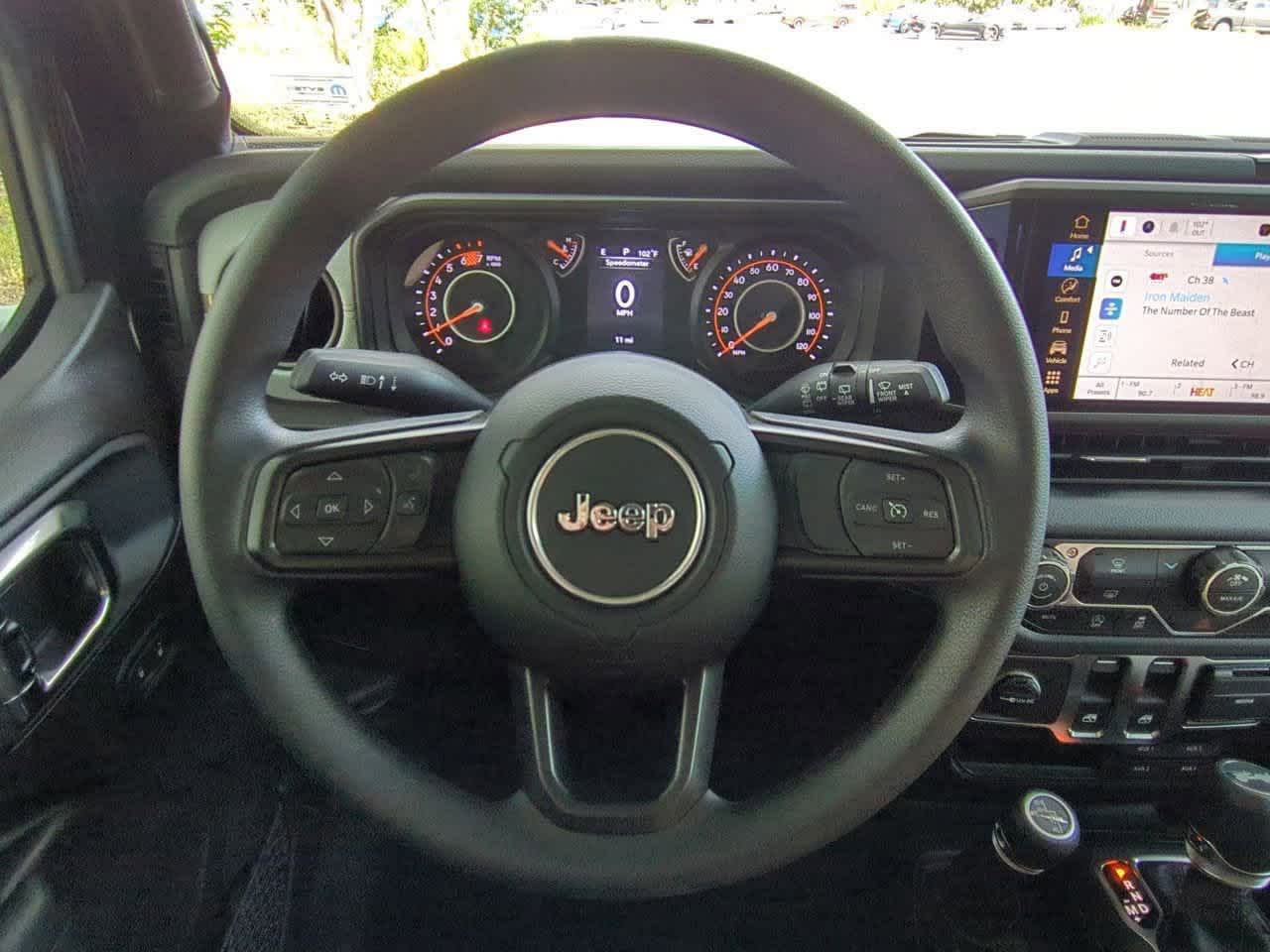 Thumbnail: 2025 Jeep Wrangler - 20