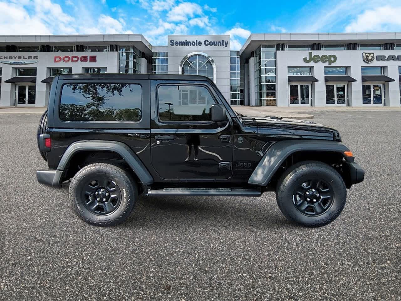 Thumbnail: 2025 Jeep Wrangler - 9